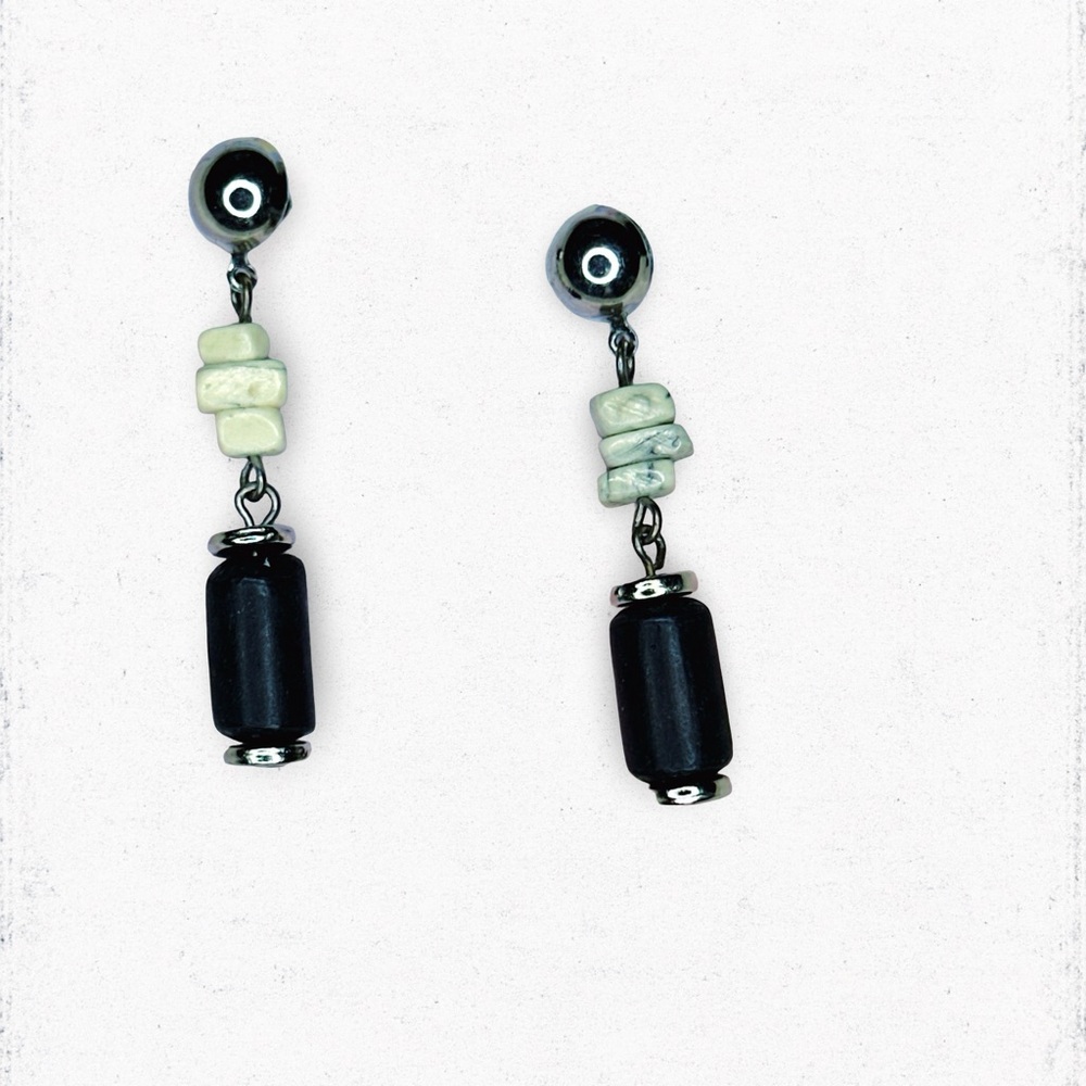 7016. Brown Silvertone Earrings